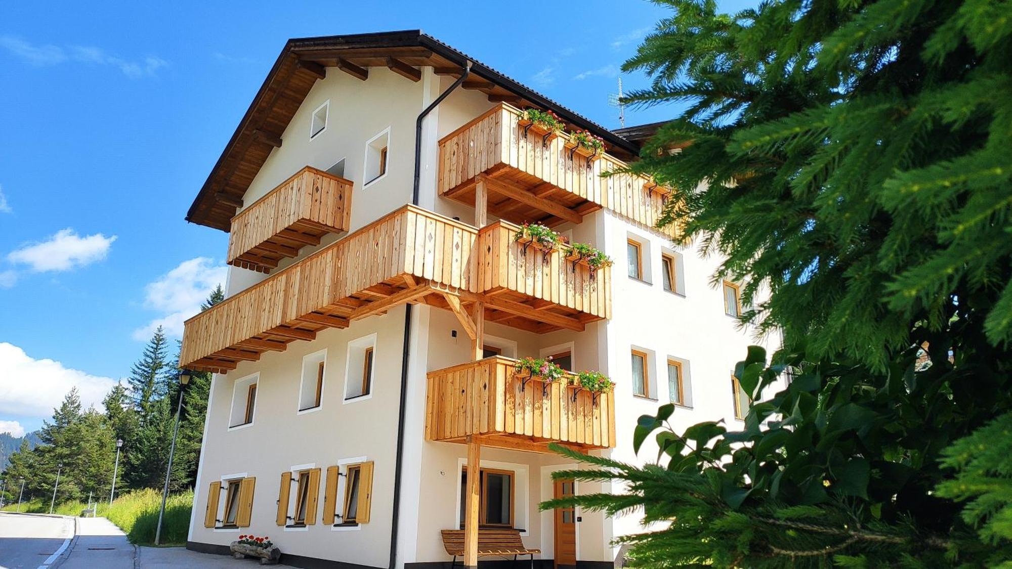Villa Erica Бадия Екстериор снимка